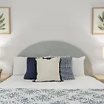 Central Cosy 2-Bed With Pool And Near Qut & Cbd